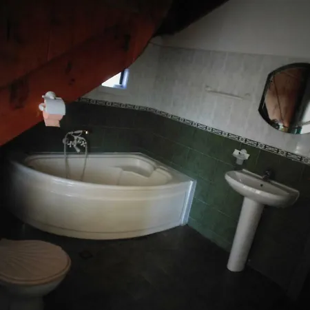 Unique Art House For 10 With Near Nature - къщата на художника Pensiune