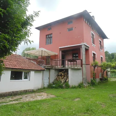 Unique Art House For 10 With Near Nature - къщата на художника *