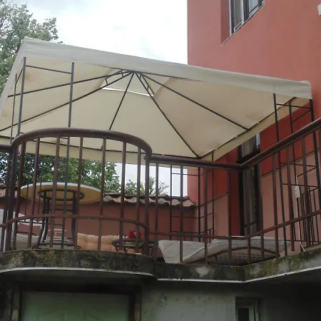 Pensiune Unique Art House For 10 With Near Nature - къщата на художника